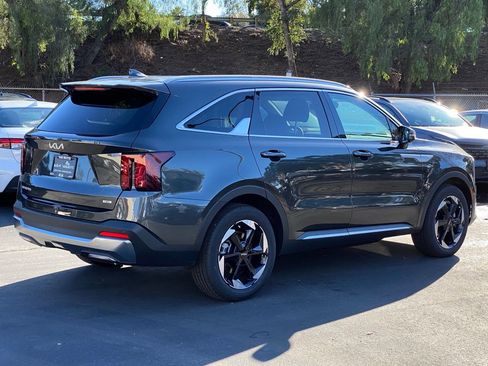 New 2026 Kia Sorento EX AWD/4WD image 3