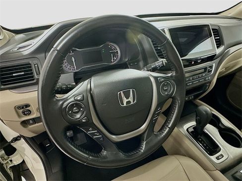 Used 2018 Honda Pilot EX-L image 11