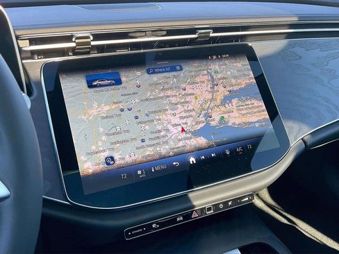 New 2026 Mercedes-Benz E 350 4MATIC Sedan image 7