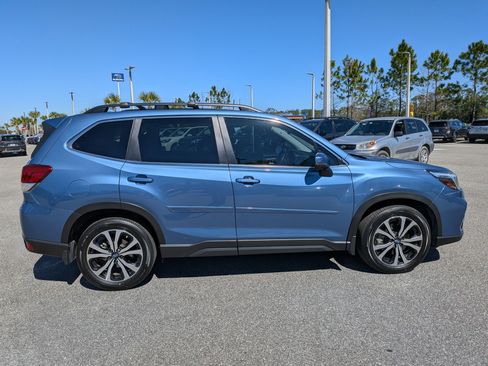 Used 2020 Subaru Forester Limited image 3