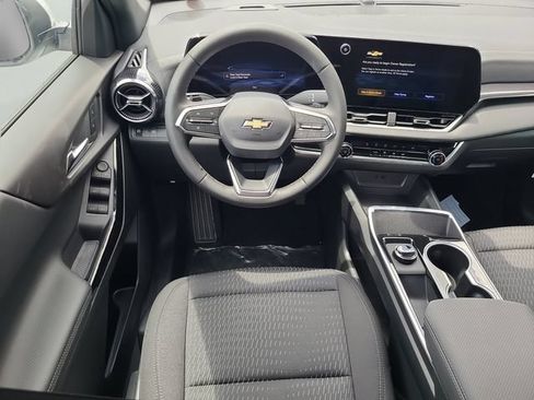 New 2027 Chevrolet Equinox LT FWD image 14