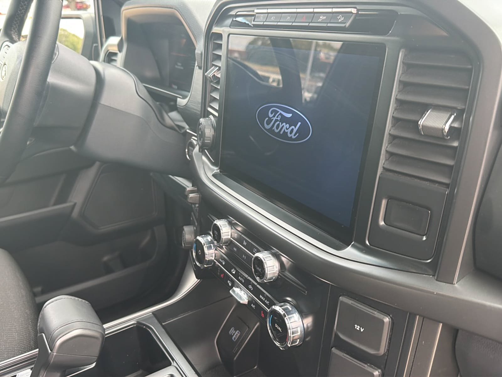 Used 2024 Ford F150 XLT w/ Equipment Group 302A MID AWD/4WD image 15