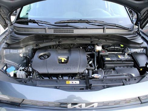 Used 2023 Kia Soul LX image 17