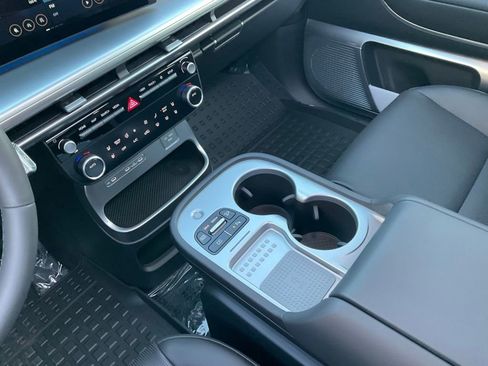 Used 2026 Hyundai Ioniq 9 Limited image 50