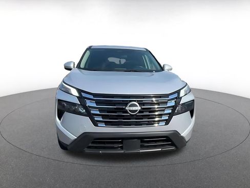 Used 2025 Nissan Rogue SV FWD image 4