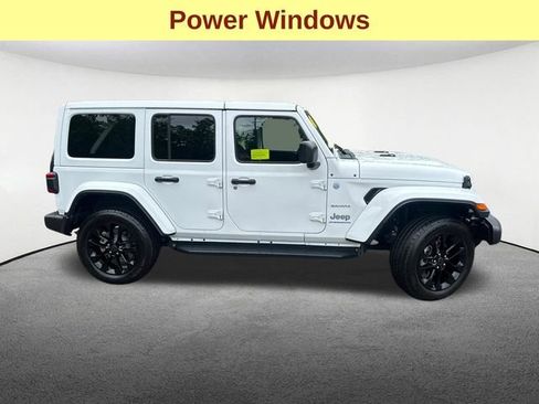 Used 2024 Jeep Wrangler Unlimited Sahara AWD/4WD image 11