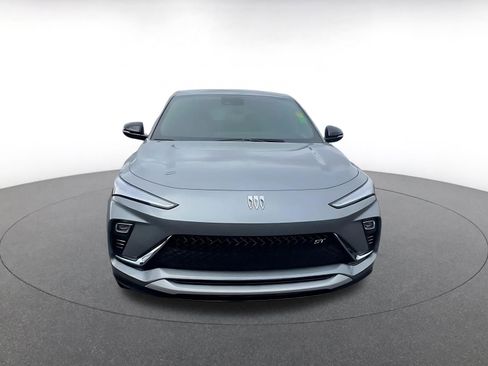 Used 2025 Buick Envista Sport Touring image 4