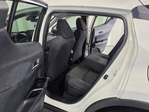 Used 2021 Toyota C-HR LE FWD image 14