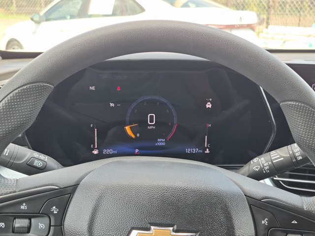 Used 2026 Chevrolet Trax LT FWD image 16