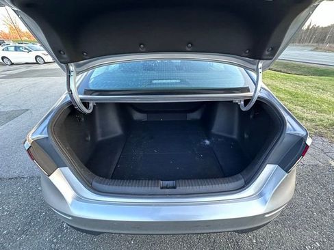 Used 2023 Honda Accord LX image 10