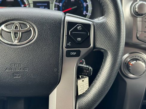 Used 2019 Toyota 4Runner SR5 AWD/4WD image 23