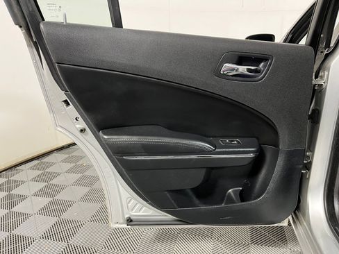 Used 2012 Dodge Charger SE w/ Connectivity Group image 23