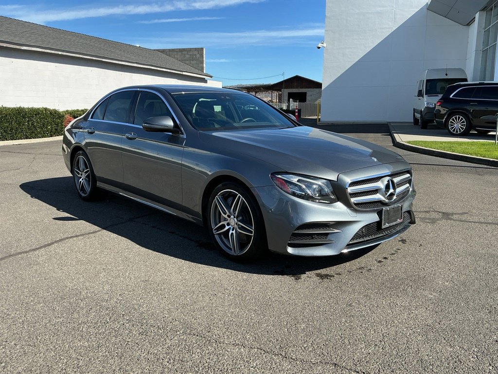Used 2017 Mercedes-Benz E 300 4MATIC image 3