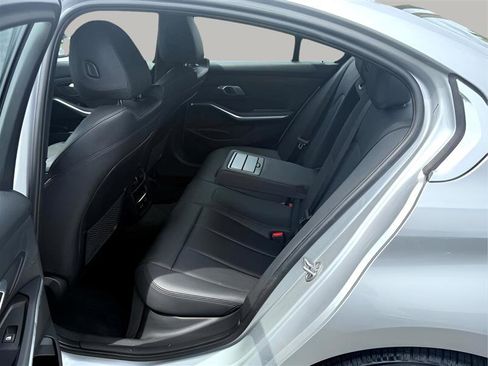 Used 2019 BMW 330i Sedan image 25