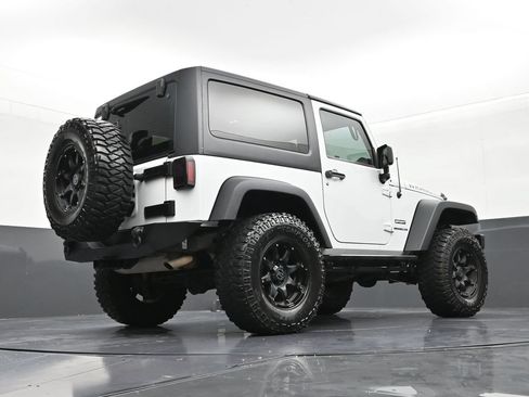 Used 2017 Jeep Wrangler Sport w/ Quick Order Package 24S AWD/4WD image 24