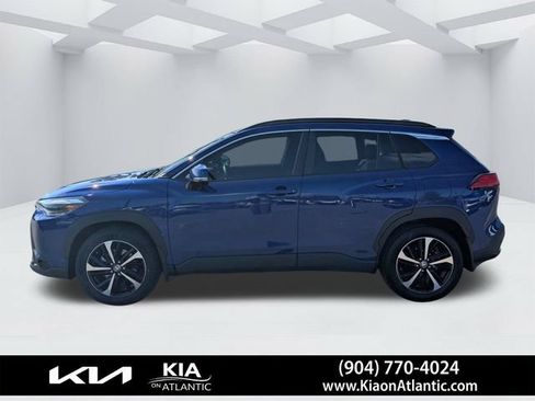 Used 2024 Toyota Corolla Cross AWD Hybrid w/ Convenience Package image 6