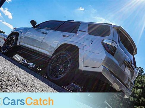 Used 2019 Toyota 4Runner SR5 image 5