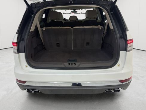 Used 2023 Lincoln Aviator Reserve w/ Equipment Group 201A AWD/4WD image 23