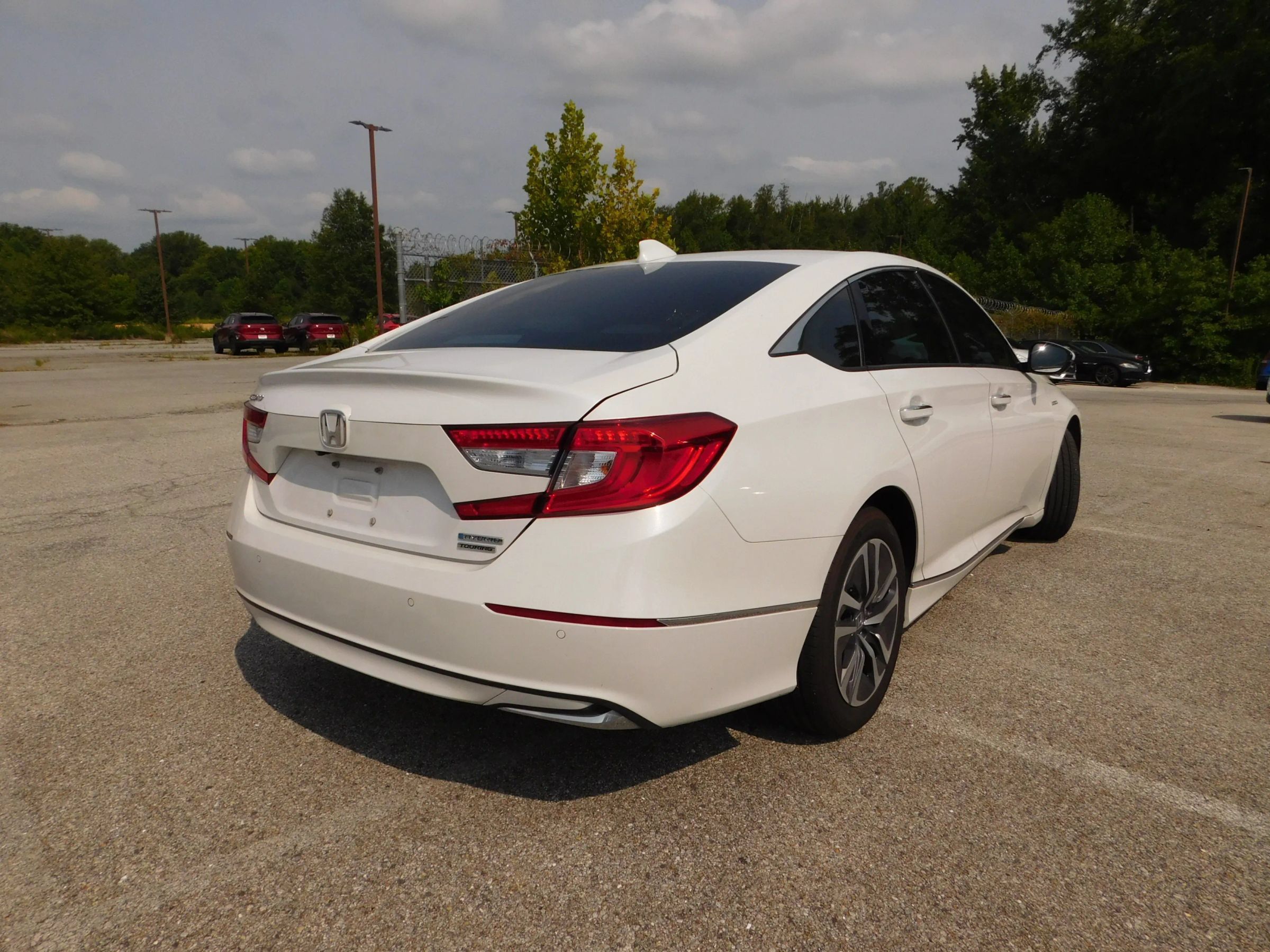 Used 2019 Honda Accord Touring image 3