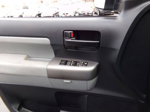 Used 2011 Toyota Sequoia SR5 w/ Premium Pkg AWD/4WD image 42