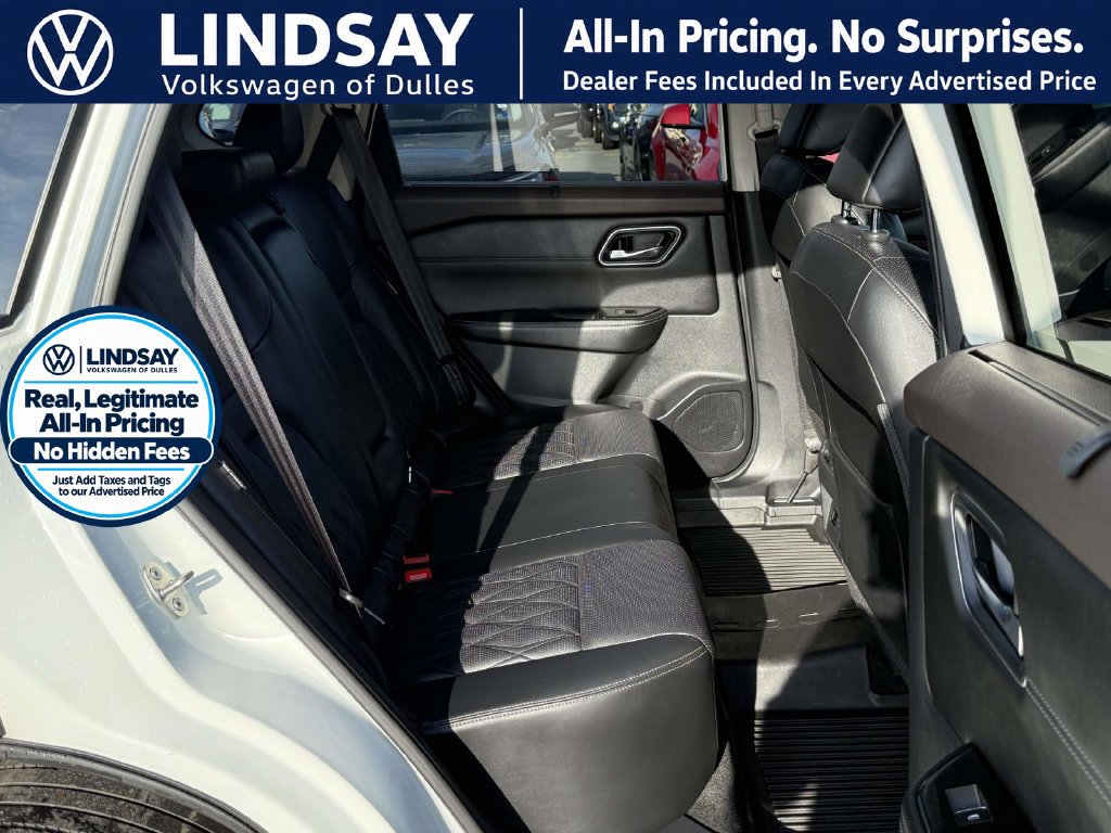 Used 2022 Nissan Rogue Platinum AWD/4WD image 13