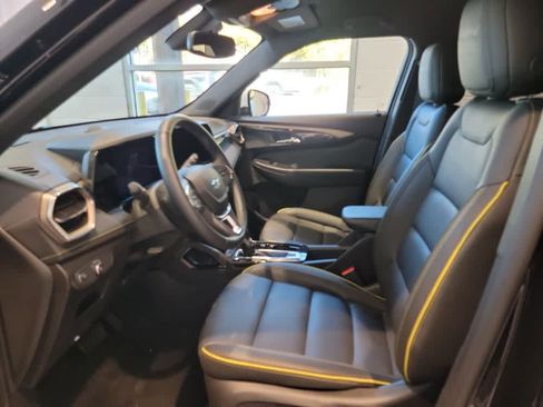 Used 2025 Chevrolet TrailBlazer ACTIV w/ Convenience Package image 11