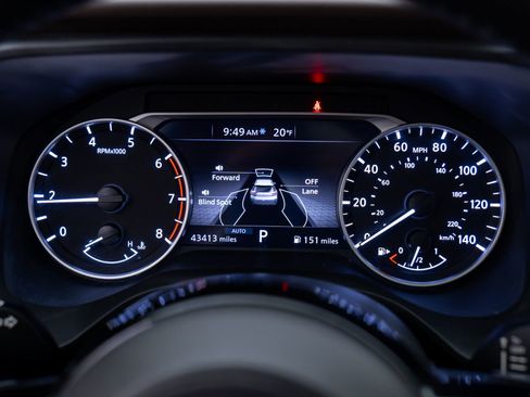 Used 2023 Nissan Rogue SV w/ SV Premium B Package image 21