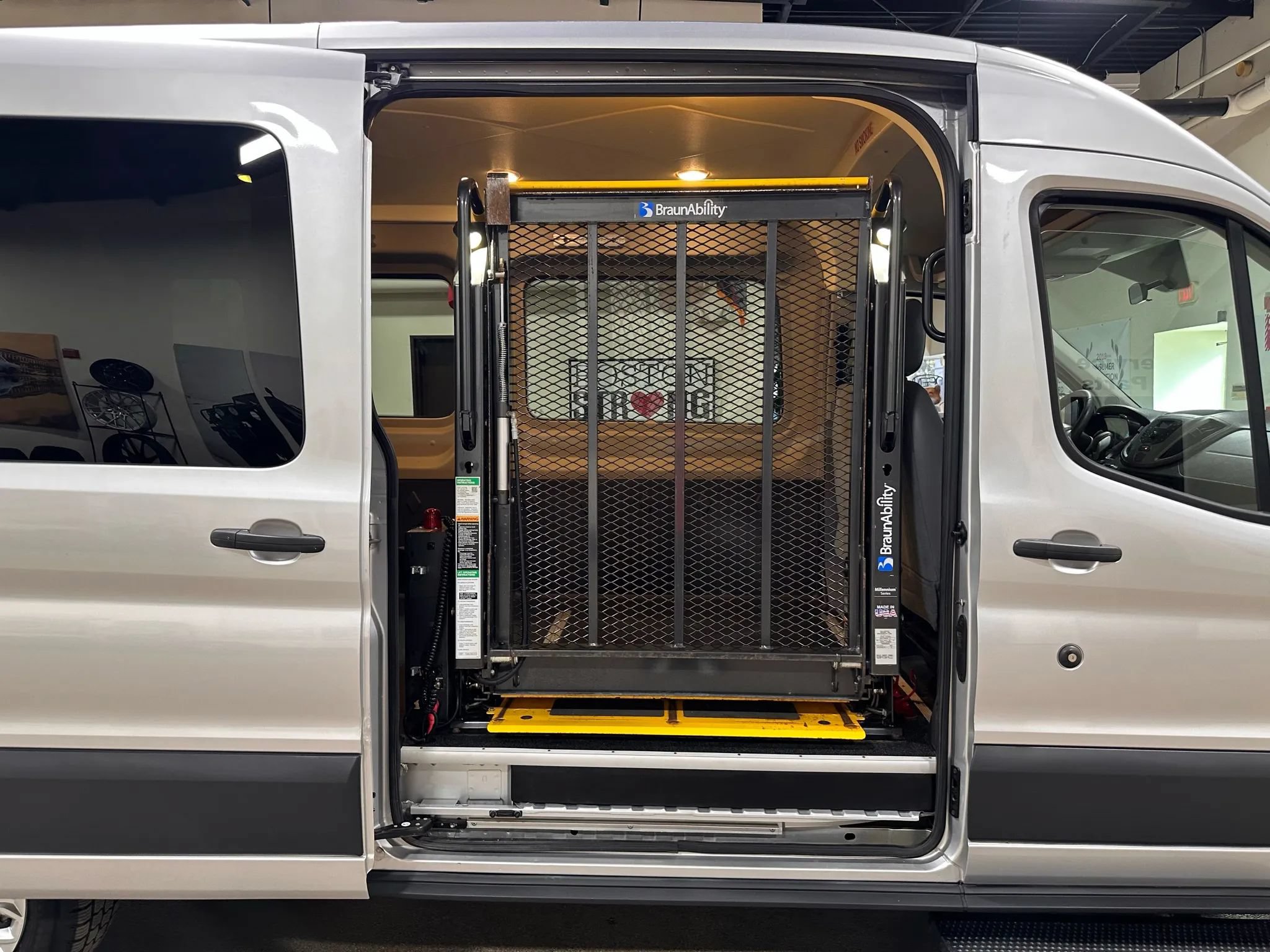 Used 2015 Ford Transit 350 148 Medium Roof RWD image 25