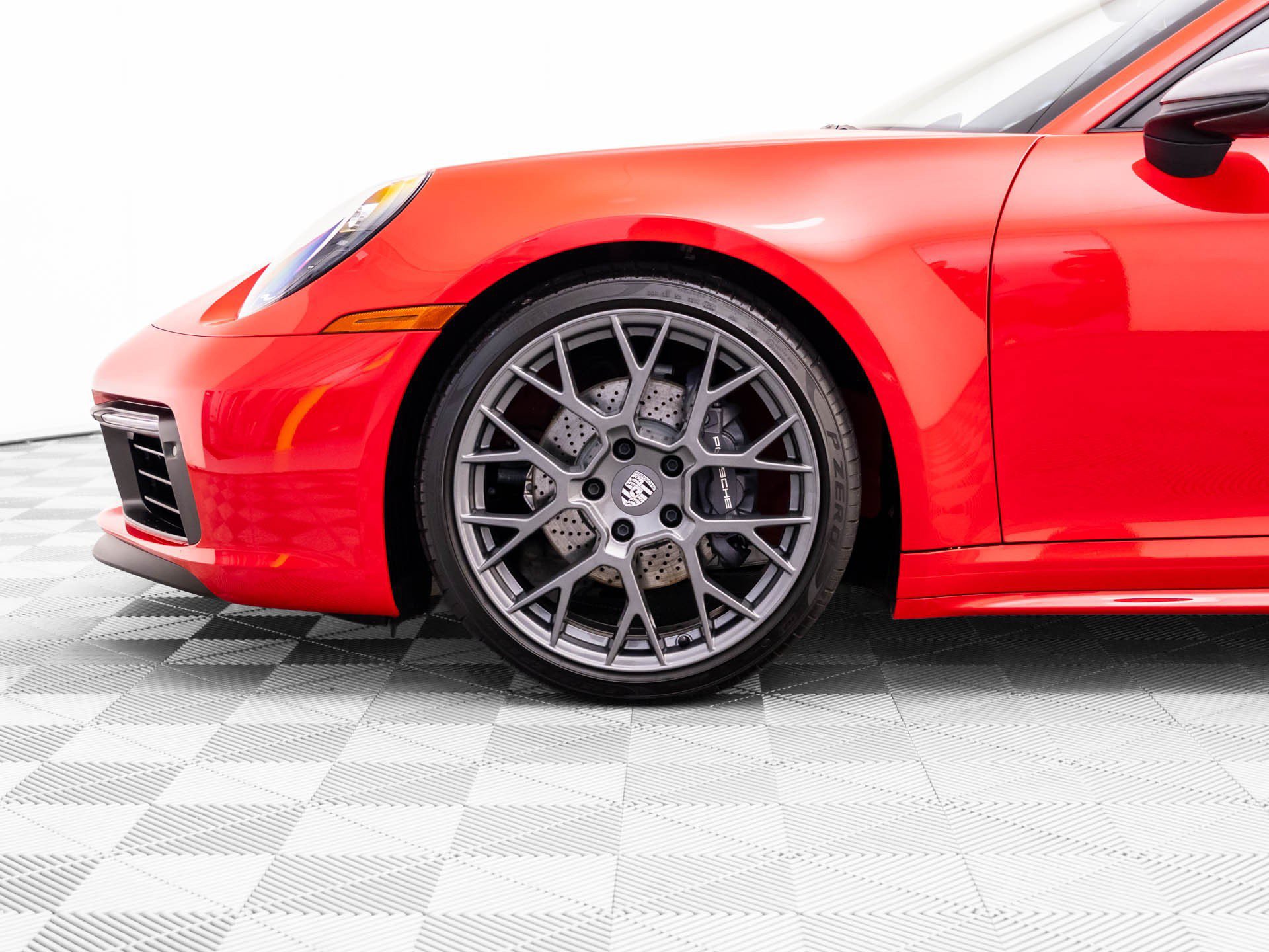 Used 2024 Porsche 911 Carrera T RWD image 38