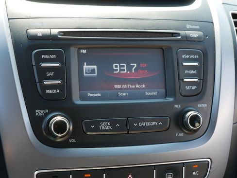 Used 2014 Kia Sorento LX AWD/4WD image 22