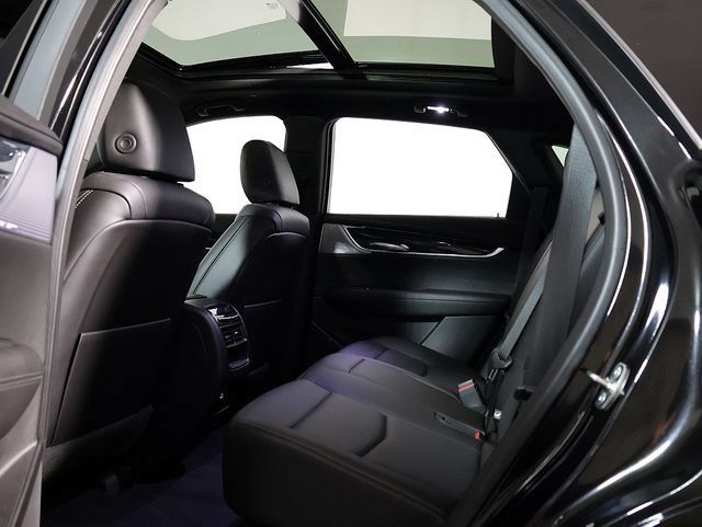 Used 2024 Cadillac XT5 Premium Luxury w/ Technology Package AWD/4WD image 14