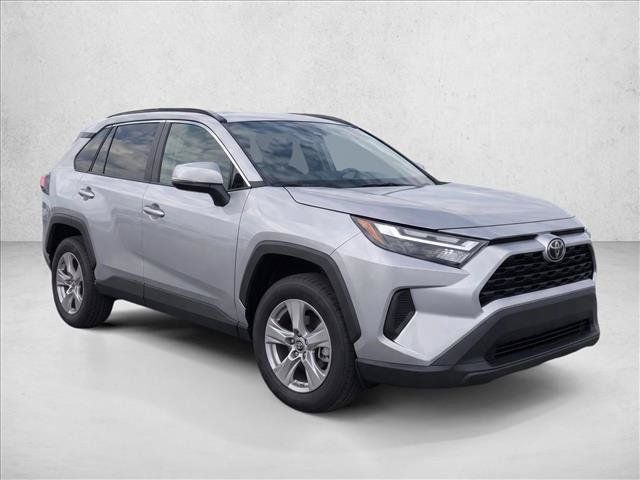 Used 2023 Toyota RAV4 XLE w/ Convenience Package FWD image 3