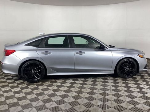 Used 2023 Honda Civic Sport image 4