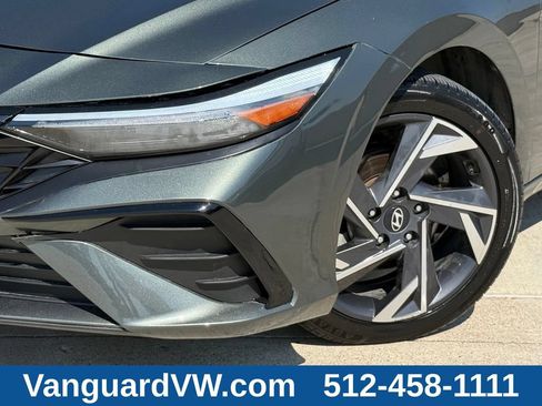 Used 2024 Hyundai Elantra SEL w/ Convenience Package FWD image 5