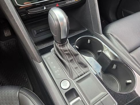 Used 2022 Volkswagen Atlas SE image 27