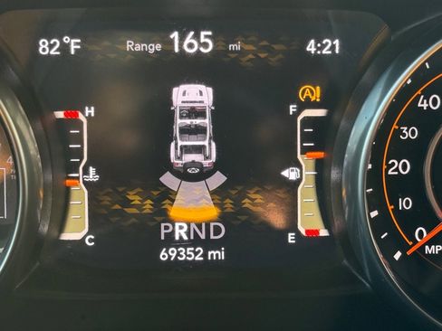 Used 2022 Jeep Wrangler Unlimited Sahara w/ Cold Weather Group image 21