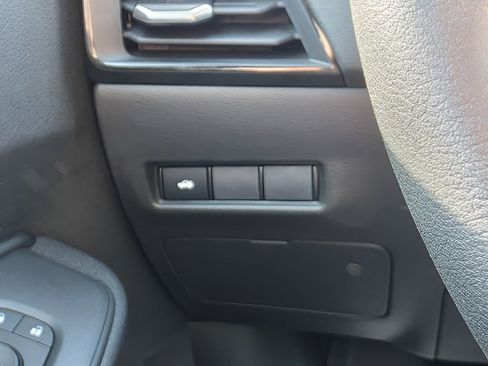 New 2026 Nissan Sentra SV image 18