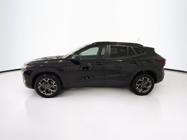 Certified 2024 Chevrolet Trax LT w/ Driver Confidence Package FWD image 4
