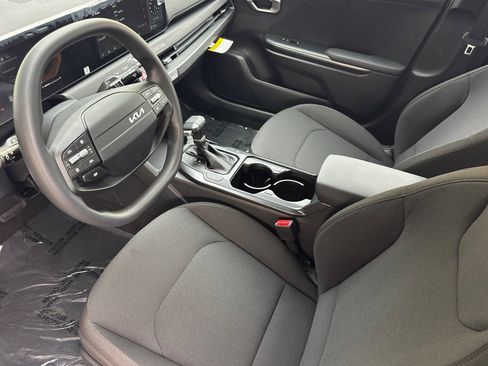 New 2026 Kia K4 FWD image 7