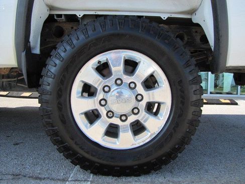 Used 2018 GMC Sierra 2500 4x4 Double Cab w/ Sierra Convenience Package image 17