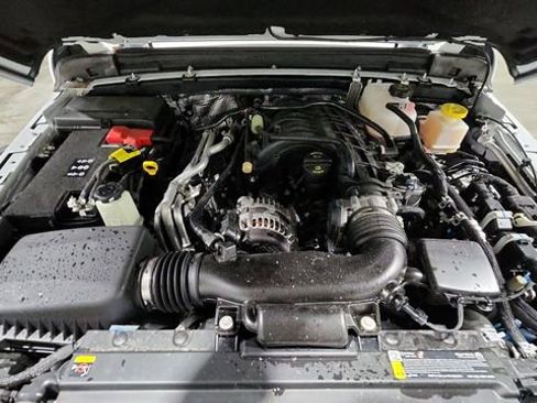 Used 2025 Jeep Gladiator Mojave image 29