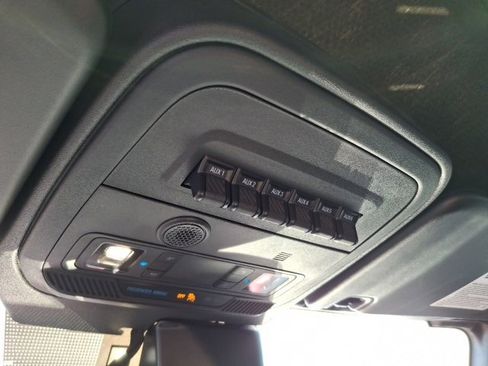 Used 2022 Ford Bronco Badlands image 19