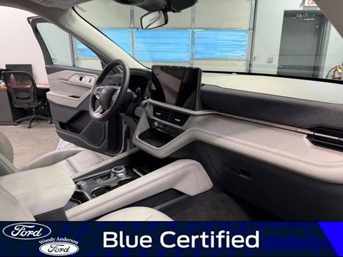 Certified 2025 Ford Explorer Active w/ Active Comfort Package RWD image 27