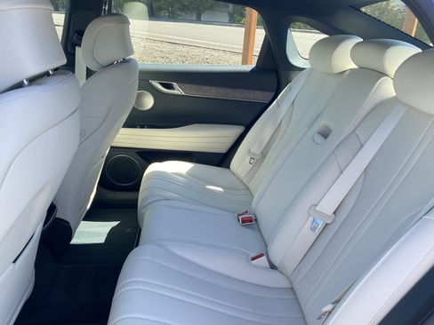 Used 2024 Genesis G80 image 14