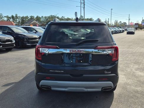 Used 2022 GMC Acadia SLE w/ Driver Convenience Package image 3