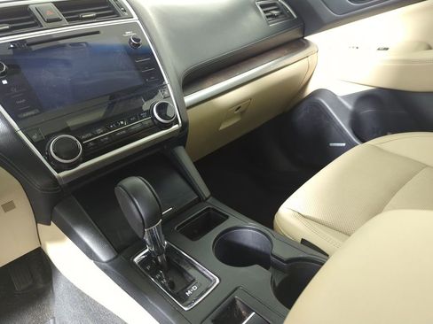 Used 2019 Subaru Outback 2.5i Limited image 19