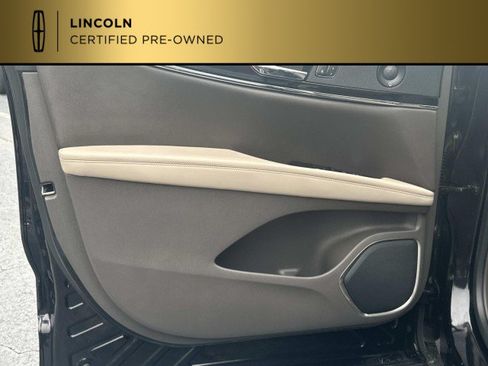 Certified 2021 Lincoln Nautilus Reserve w/ Cargo Utility Package AWD/4WD image 10