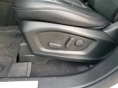 Used 2021 Ford Explorer Limited w/ Equipment Group 301A image 12