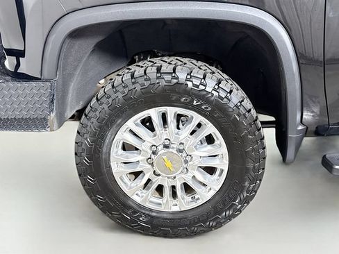 Used 2023 Chevrolet Silverado 3500 High Country w/ LPO, Hitch Package AWD/4WD image 29
