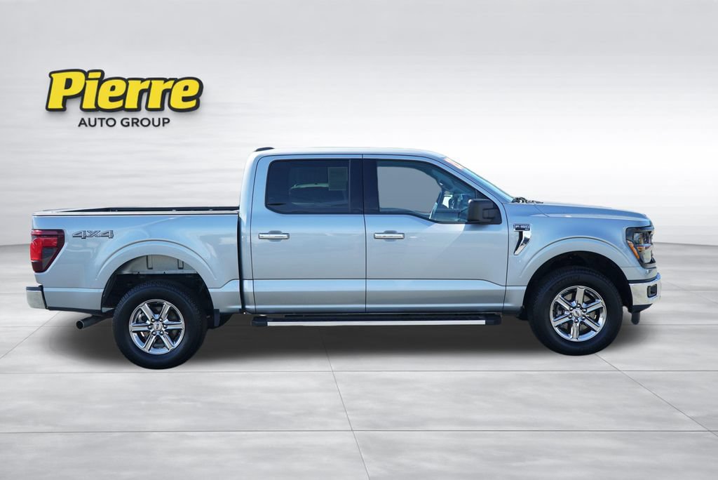 Used 2025 Ford F150 XLT w/ Equipment Group 301A Standard AWD/4WD image 3